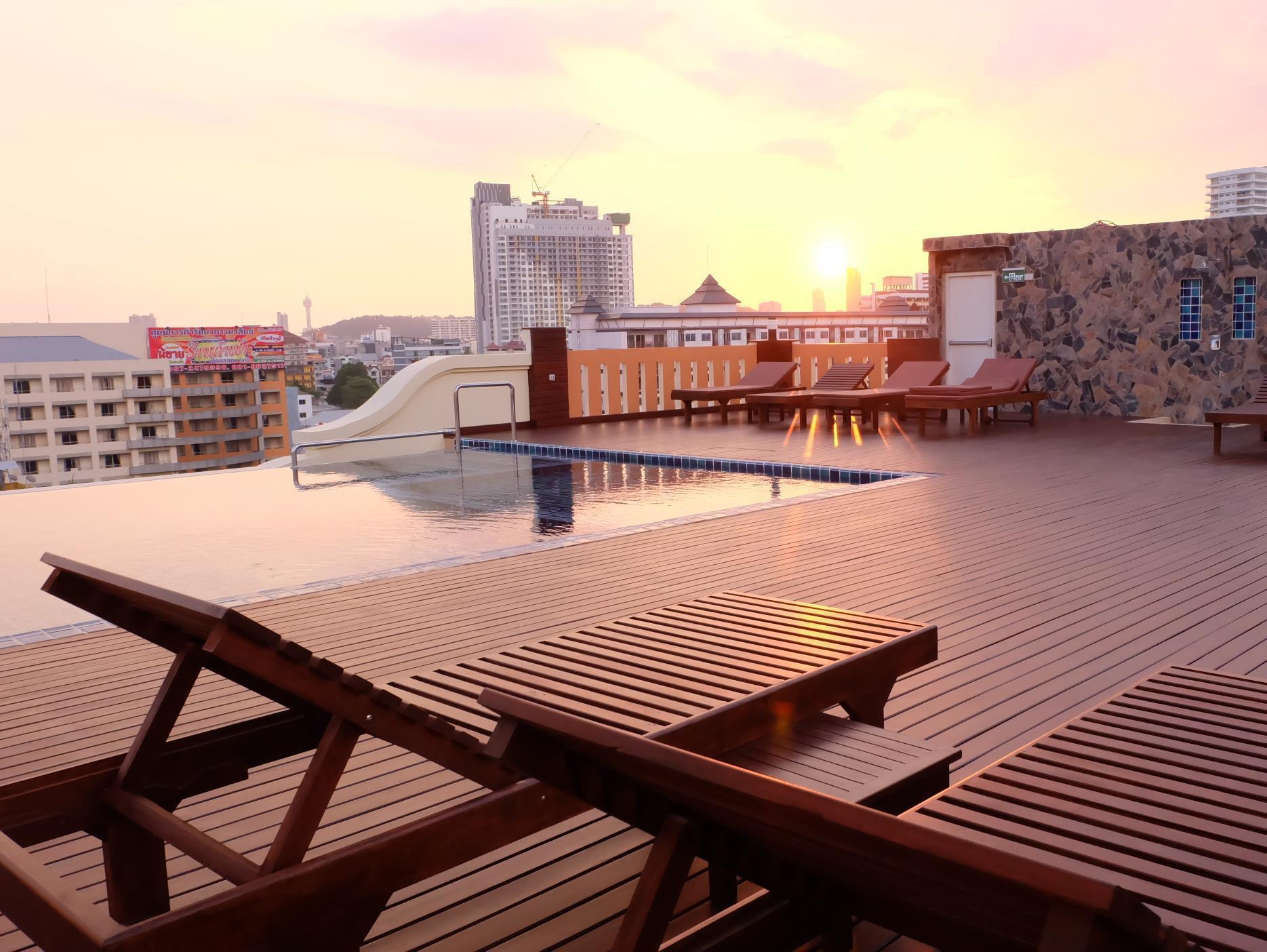 D Hotel Паттайя Экстерьер фото