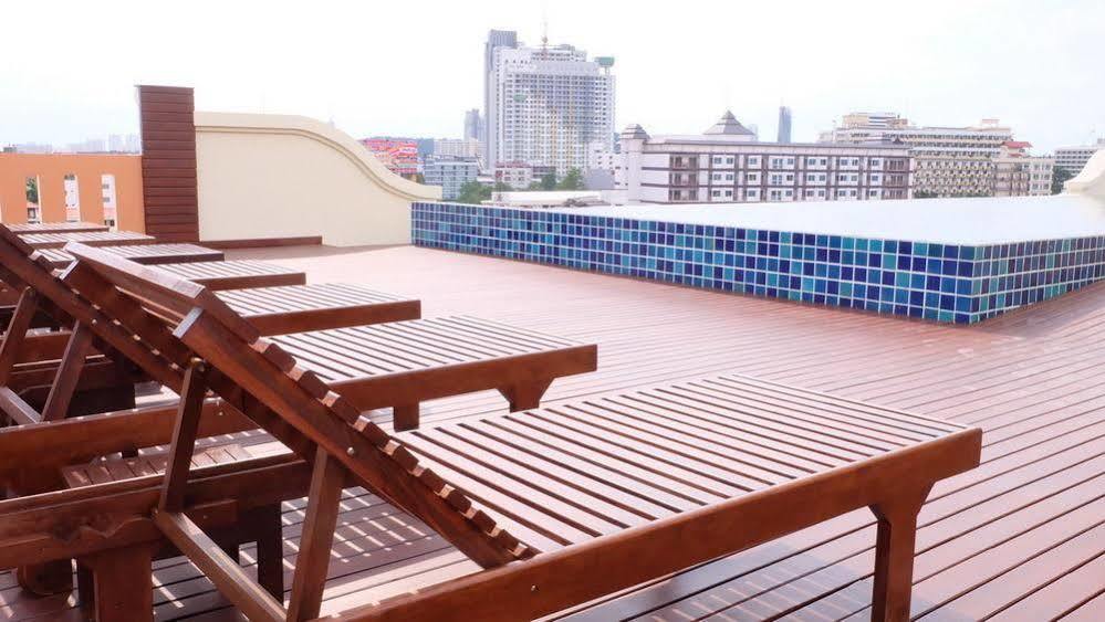 D Hotel Паттайя Экстерьер фото